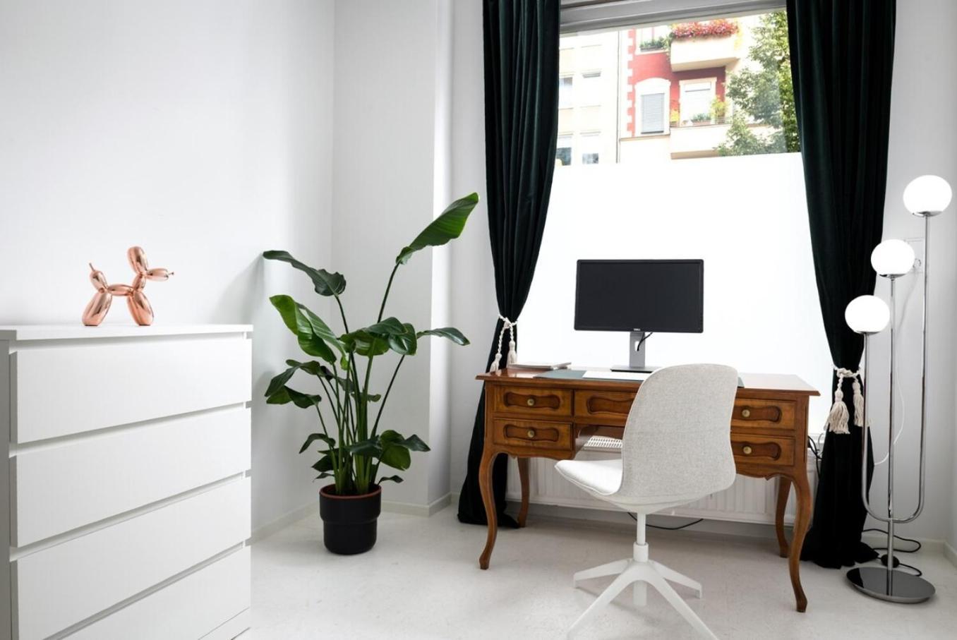 Apartament With Fireplace Near Underground *