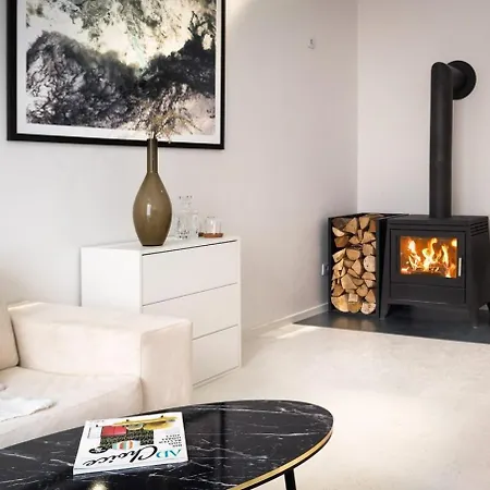 Central Home With Fireplace Near Underground Berlin Exterior photo