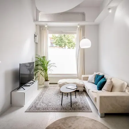 Central Home With Fireplace Near Underground Berlin Exterior photo